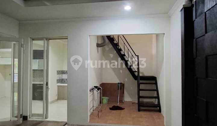 Beautiful, Good, Strategic House in De Latinos BSD 2