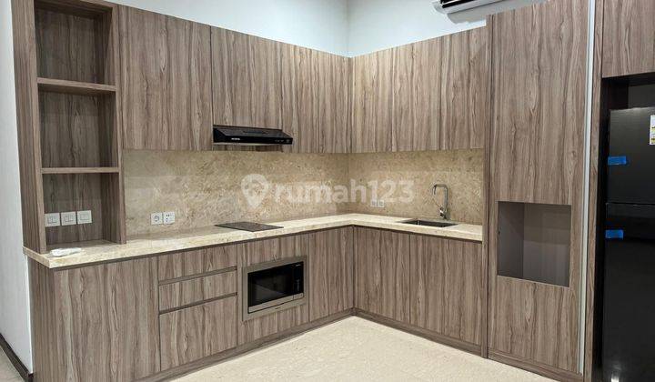 Apartemen elit rapih nyaman aman siap huni  The Smith Alam Sutera 
 2