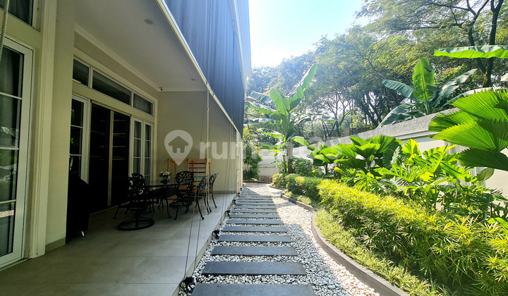 Rumah Sultan Bangunan Mewah Fully Furnish Siap Huni Lingkungan Elit Di Foresta Bsd 2