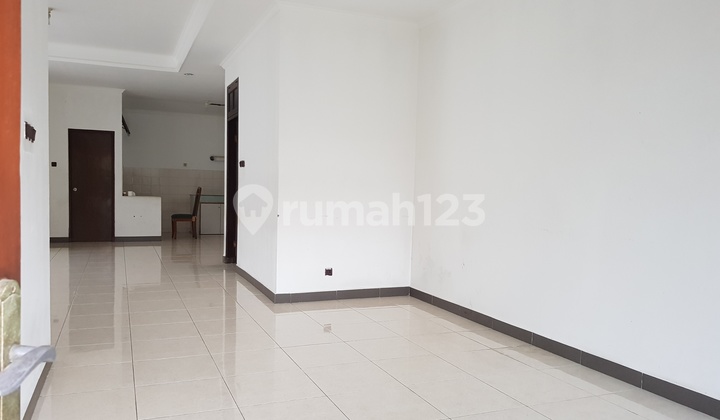 Disewakan Rumah Area Kemang bisa buat usaha. 2