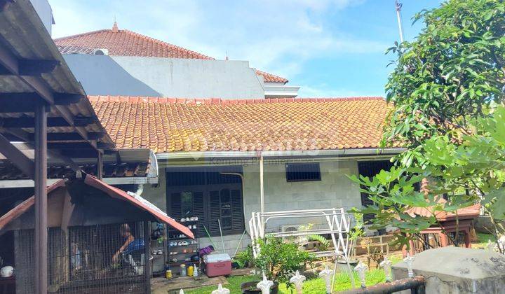 Rumah Lama lingkungan komplek Area Ragunan Jakarta Selatan 1