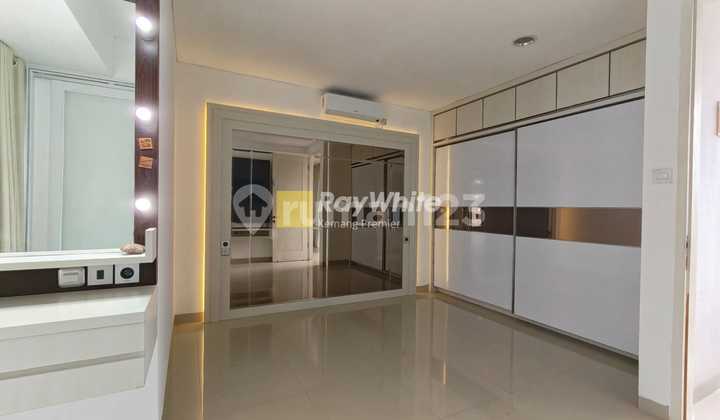 Rumah Fuly Furnish Siap Huni di Dalam Cluster di Daerah Jagakarsa Jakarta Selatan Rumah Fuly Furnish Siap Huni di Dalam Cluster di Daerah Jagakarsa Jakarta Selatan
