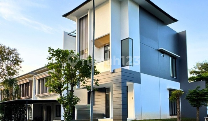 Hoek Brand New House, 3-Story Standalone Building, Greenwich BSD, Ready to Occupy, Strategic Location Near Toll Exit and Aeon Mall.