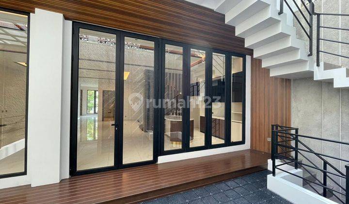 Rumah Brand New Bangunan Mandiri, 3 Lantai, Aristoteles Gading Serpong, Semi Furnished 2