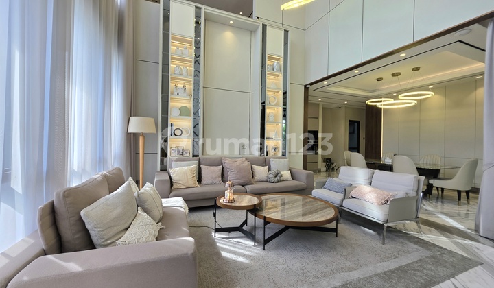 Rumah Posisi Boulevard Depan Taman Fully Furnished, Renovasi, Jarang Ada di Nava Park, Botanic Park 10.Ha, Country Club 2.7 Ha Lokasi.dekat Exit Tol.dan Aeon Mall