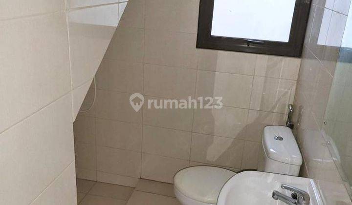 Nusaloka Park Rumah 2 Lantai Bagus Rapi 2