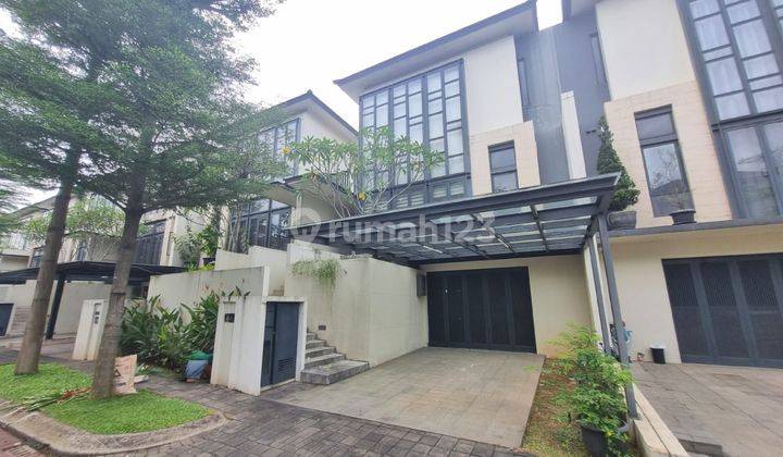 Rumah Mewah , Taman seluas 10 ha Lancewood Navapark BSD City , Lokasi Strategis , Langka 1