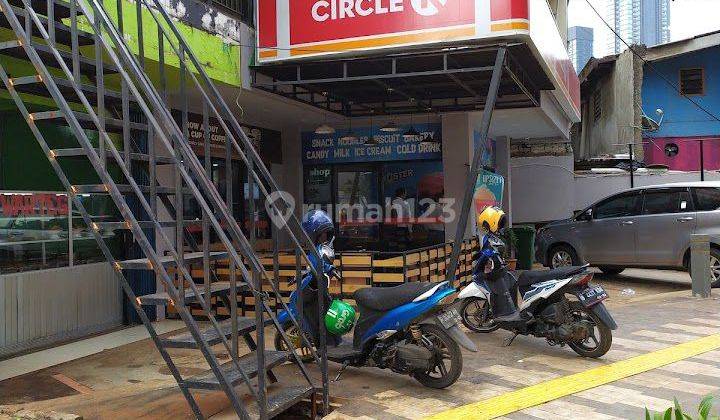 Dijual Ruko Di Area Usaha Ramai Depan Jalan Raya Besar 2