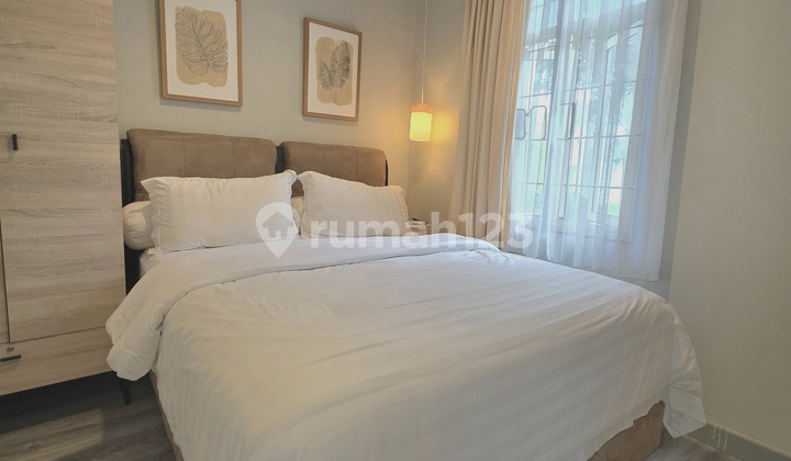 Rumah Furnished Cantik Siap Huni Dilengkapi.dengan Swimming Pool Di Savia Bsd City, Dekat Exit Tol, Pasar Modern, Sekolah Al Azhar, St Ursula  2