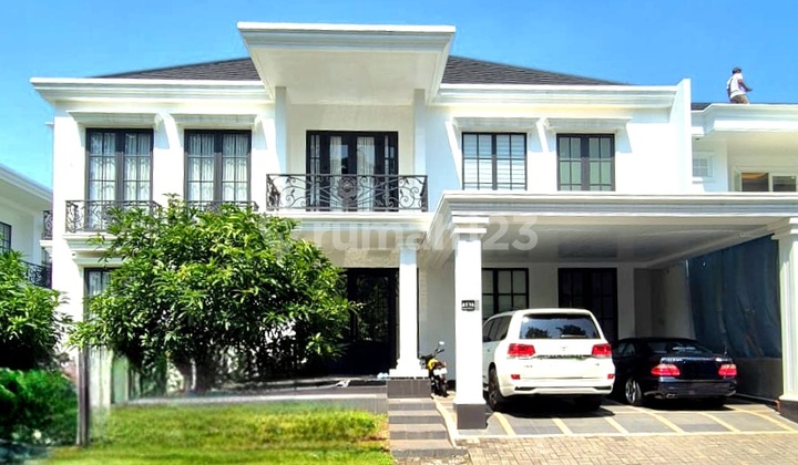 Rumah Mewah Bangunan Mandiri, Private Swimming Pool Facade American Classic Fully Furnished Di Foresta Bsd Depan Sport Club Foresta, Dekat Dengan Aeon Mall, The Breeze, Exit Tol