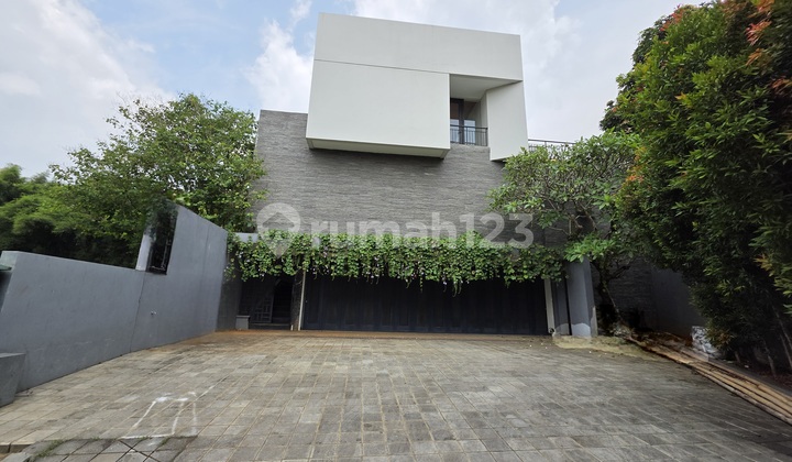 Rumah Mewah Design Arsitek. Terkenal.di Terrace Golf Bsd, Private Pool, Siap Huni , Lokasi Strategis 1