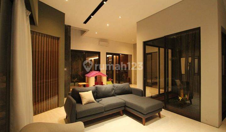 Rumah di Nusaloka, BSD City Semi Furnished 2