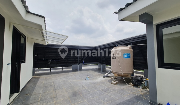 Rumah Brand New Bangunan Mandiri 3 Lantai, Siap Huni Lokasi Strategis Dekat Exit Toll 2