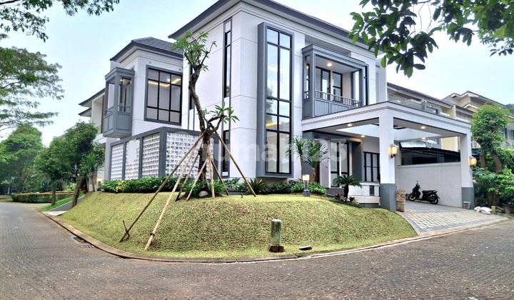 Rumah Brand New Bangunan Mandiri Latinos BSD City Lokasi Strategis Dekat Exit Toll