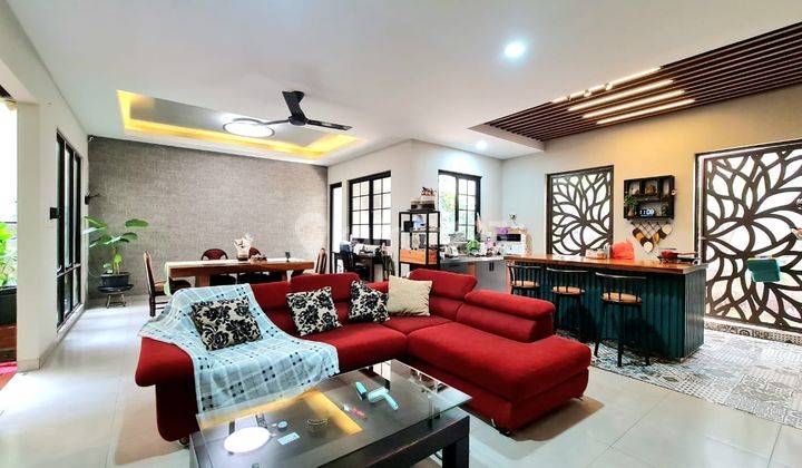 Rumah Cantik Full Renovasi Icon Cluster Ritzone, Dekat Exit Toll..dan.com Pasar Modern