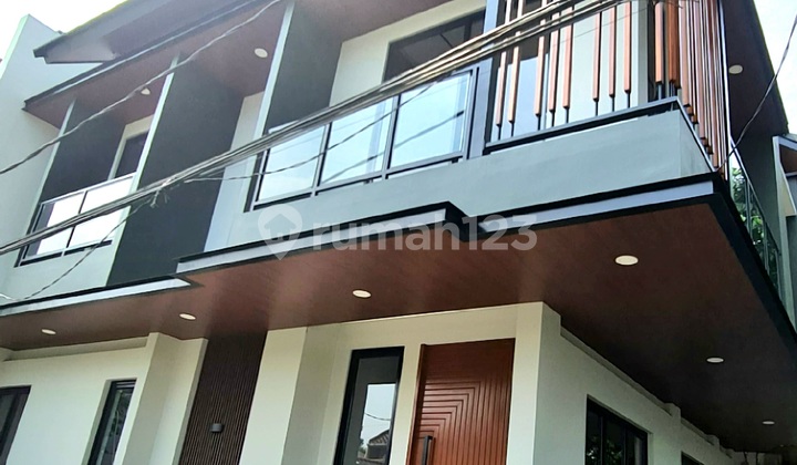 Rumah Brand New Cantik , Hoek Samping Taman di Griya Loka.dekat Pasar Modern dan Exit Tol Rumah Brand New Cantik , Hoek Samping Taman di Griya Loka.dekat Pasar Modern dan Exit Tol