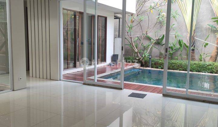 Rumah Terrace Golf Bsd , Private Swimming Pool,  Siap Huni, Lay Out Maksimal 1