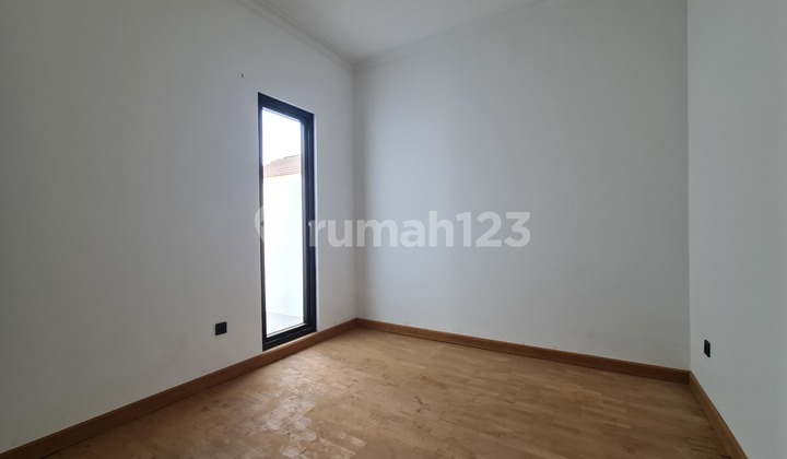 Brand New House Modern Classic Architecture 3 Floors Rooftop Semi Furnished at Icon Cosmo BSD City. 2