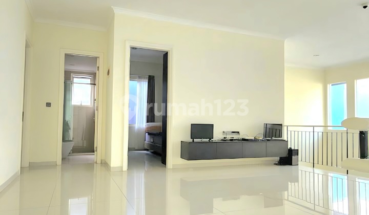 Rumah Hoek Full Furnished Alam Sutera High Ceiling Dekat Exit Tol.dan Mall 2