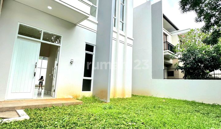 Rumah Mewah Siap Huni.di Giri Loka Bsd City Dekat Pasar Modern, Exit Tol, High Ceiling , Lay Out Maksimal