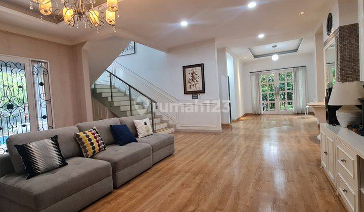 Rumah Bangunan Mandiri, Swimming Pool, Lay Out Maksimal Siap Huni, Di Puspita Loka, Bsd City 2
