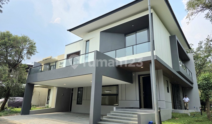 Brand New Luxury House, Standalone Building in Foresta BSD City, Mezzanine Floor with Marble, Near Toll Exit and Aeon Mall.