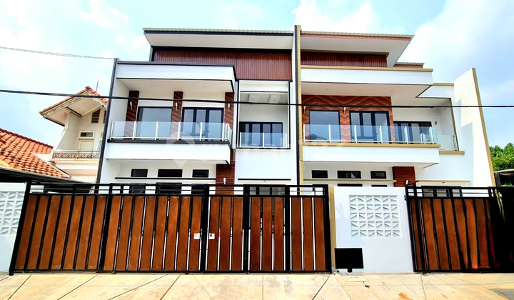Brand New House Independent Building Nusa Loka Semi-furnished Maximum Layout, Near Toll Exit and Modern Market.