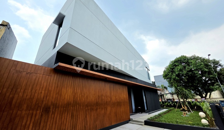 Beautiful Fully Furnished East-Facing House In Kencana Loka Strategic Location.near Toll Exit, Train Station
