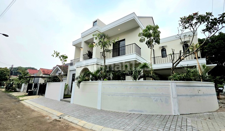 Hoek Independent Building House, Beautiful, Semi-furnished, New Near Rawa Buntu Station and Toll Exit.