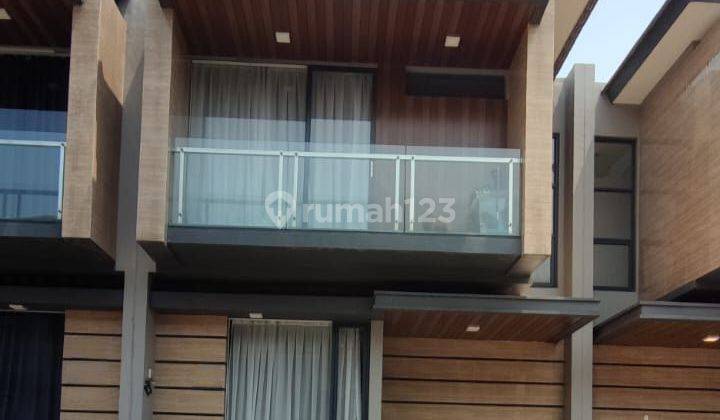 Rumah Golden Stone Cluster Diamond Berlokasi Strategis 10 Menit Ke Mall Sms 1