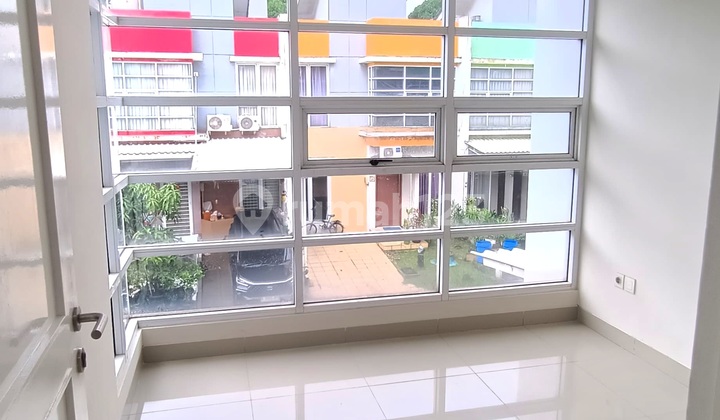 Rumah Rapi Siap Huni 2 Lantai di Gading Serpong, Lokasi Strategis 2