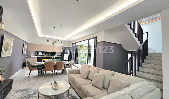 Rumah Cantik. Fully Furnished Sutera Narada Alam Sutera, Lokasi Strategis Dekat Exit Tol, Living World.dan Mall Alam Sutera Rumah Cantik. Fully Furnished Sutera Narada Alam Sutera, Lokasi Strategis Dekat Exit Tol, Living World.dan Mall Alam Sutera