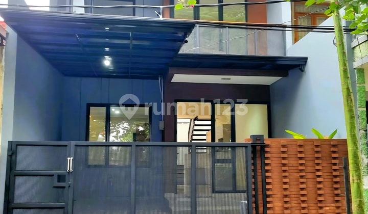 Rumah Renovasi Cantik Di Kencana Loka Bsd ,lokasi.strategis