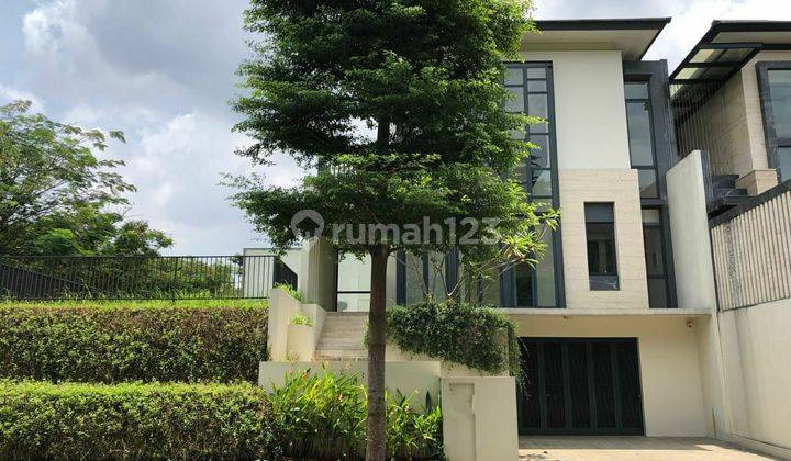 Rumah hoek di Lancewood Navapark Bsd City 1