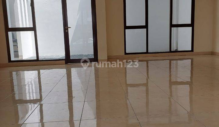 Rumah Rapih Siap huni di Delatinos Bsd City 1