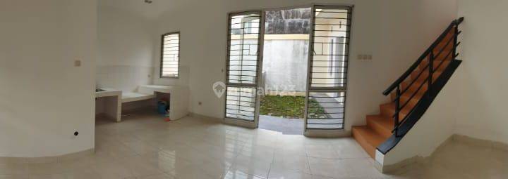 Rumah Minimalis Shm di Castilla BSD City 2