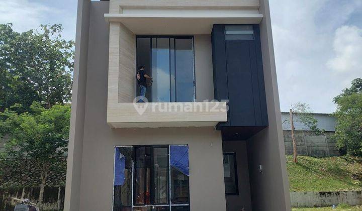 Rumah Baru Minimalis di Vanya Park Cluster Azzura Bsd City 2