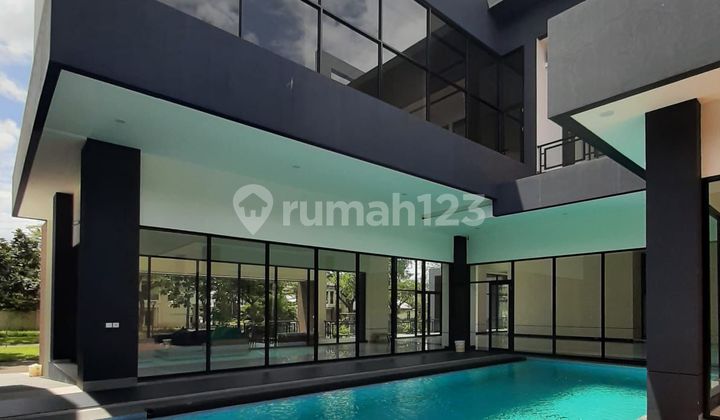 New &amp; Luxurious Corner House in Alam Sutera