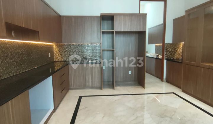 Rumah Mewah di Pondok Indah Jakarta Selatan