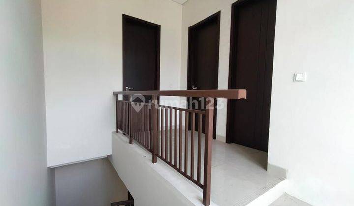 Rumah Minimalis Modern di Eminent cluster illustria Bsd City 2