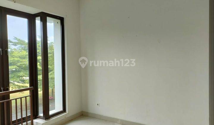 Rumah Rapih Cantik di Cluster Illustria Eminent Bsd City 2