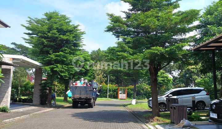 Rumah Cantik Strategis Di Illustria Eminent Bsd City 2