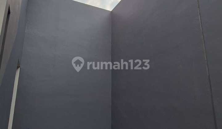 Rumah Rapi Sudah Renovasi Di The Eminent Cluster Prestigia Bsd City 2