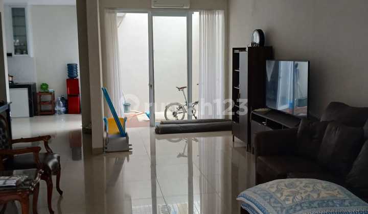 Beautiful House Already Renovated In The Savia Bsd City 2