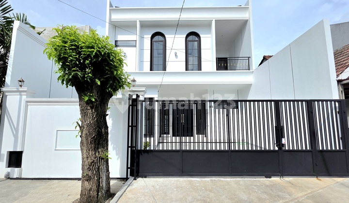 Brand New Modern House - BSD Nusaloka 1