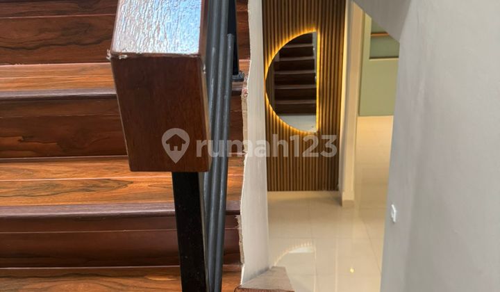 Rumah Design Modern Cantik Di Griyaloka Bsd City 2