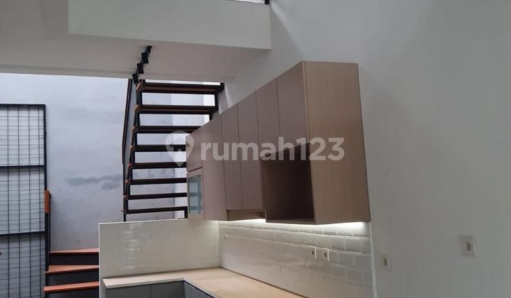 Rumah Murah Strategis Di Kencana Loka Bsd City 2