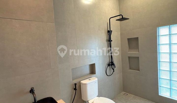 Rumah Brand New 2 Lantai Desain Minimalis Modern, Siap Huni Di Kencana Loka Bsd City 2