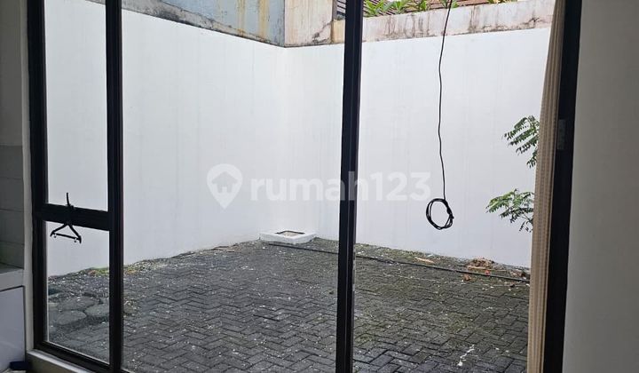 Rumah Cantik Modern Di The Icon Eternity Bsd City 2