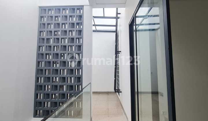 Brand New House Hook At The Icon Cosmo Bsd City 2